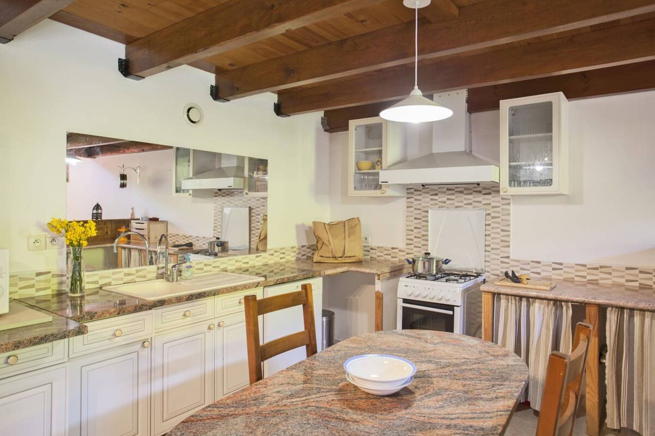 Appartamento intero, Casa Nebbia, appartement dans maison en pierre in Santo Pietro di Tenda, Calvi e dintorni