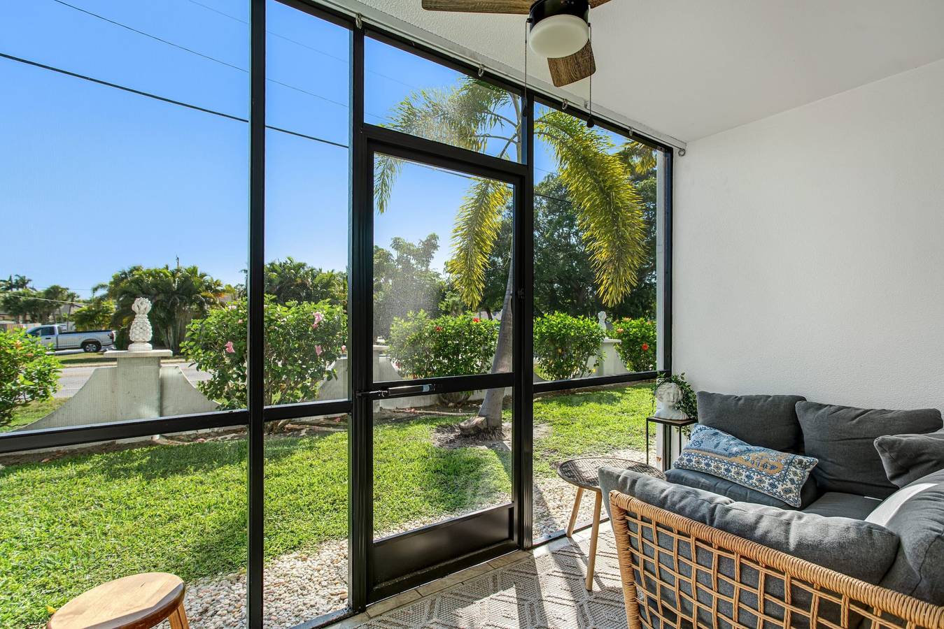 Ganze Wohnung, Coastal Paradise Condo Steps To Crescent Beach in Siesta Key, Sarasota County