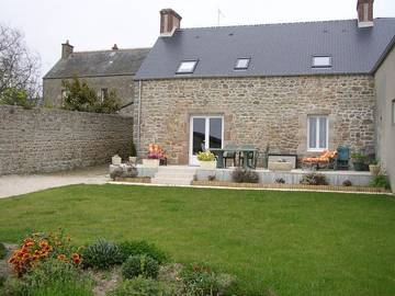 Gîte pour 6 personnes, avec jardin et terrasse à Réville