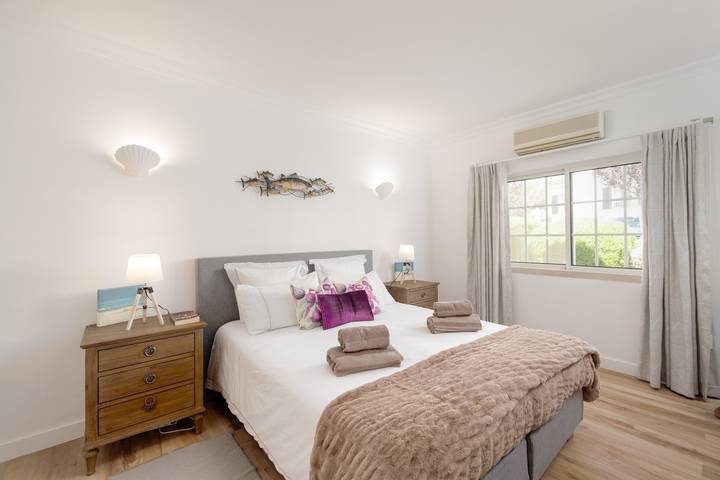 Holiday rental for 4 people in Vale do Lobo