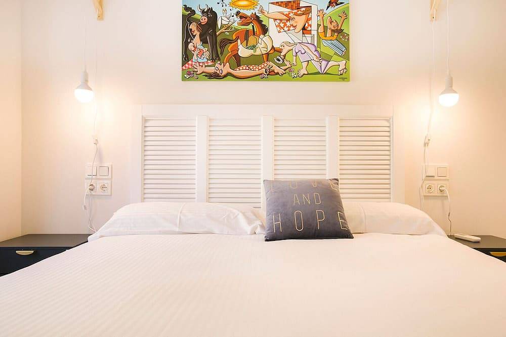 Apartamento entero, E 2 Bedroom Family Apartment San Marcial 33 in Playa de la Concha, San Sebastián