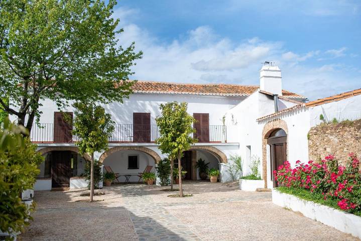 Chalet para 4 personas, con piscina además de vistas y jardín, Se admiten mascotas - 1