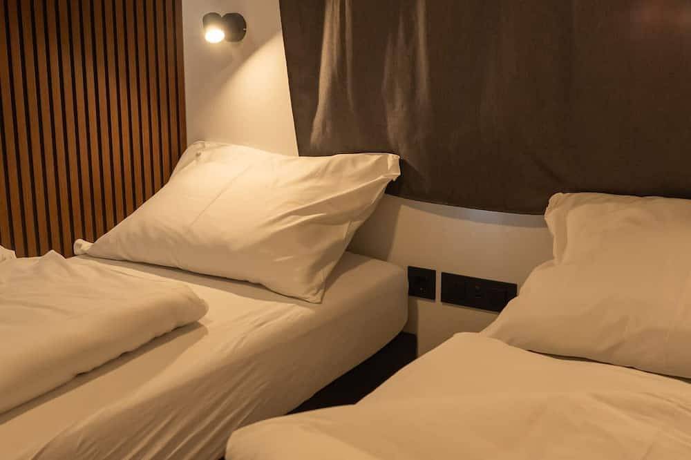 Chalet with 2 bedrooms and a terrace with private whirlpool in Ossiach, Oberkärnten