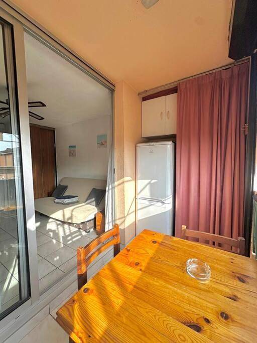 Gîte pour 4 personnes, avec jardin ainsi que balcon et piscine dans Office De Tourisme De Canet En Roussillon - 2