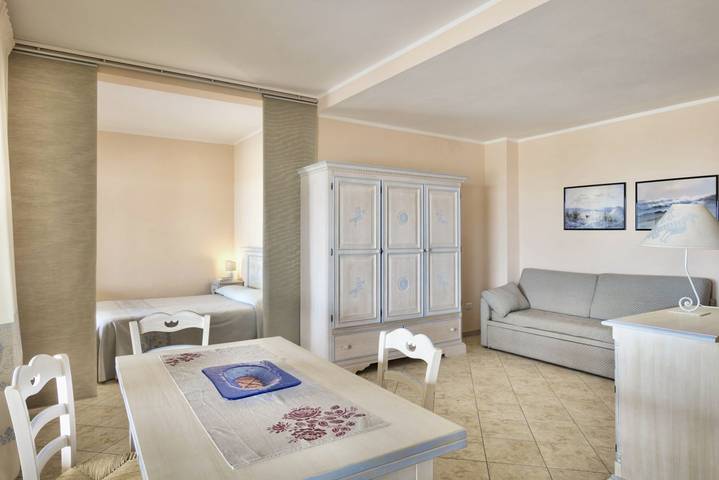 Entire apartment, Lido Chelo Studio 3 beds in Bosa Marina, Bosa