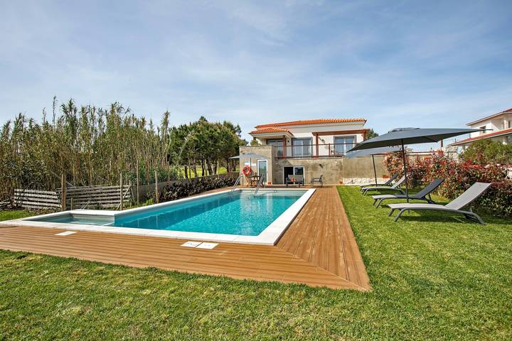 Villa para 2 pessoas, com Jardim e Piscina infantil