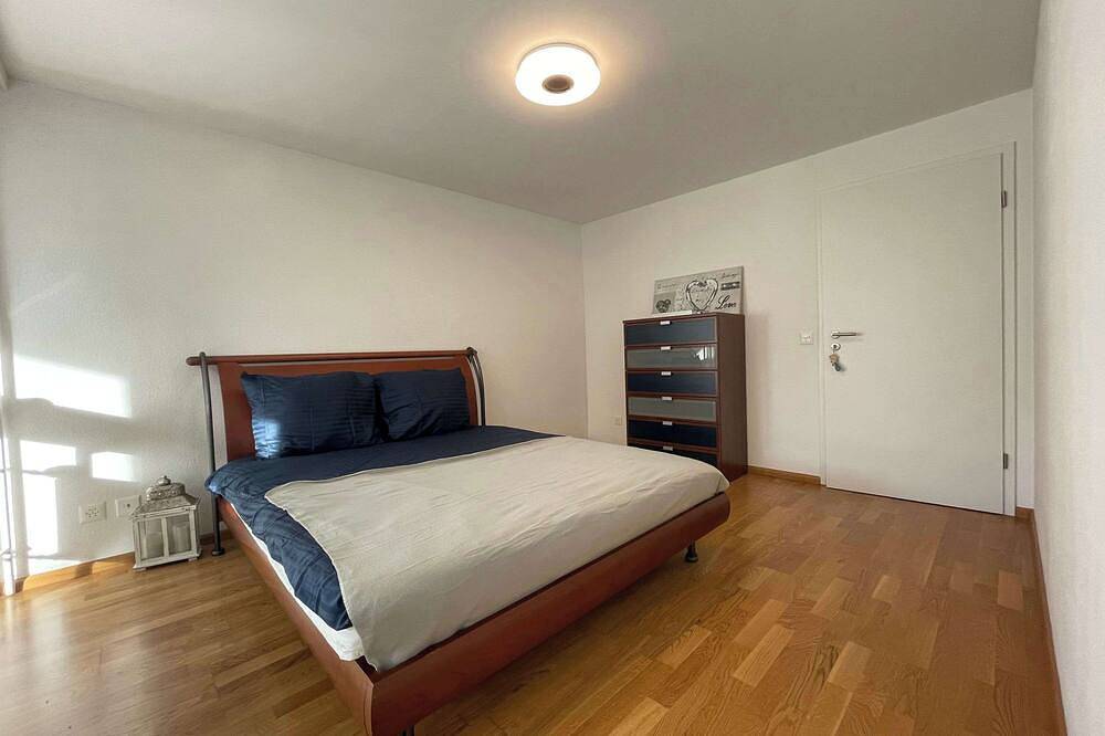Ganze Wohnung, Modern 3 bedroom apartment near Isb and Basel in Reinach (BL), Region Basel RDK