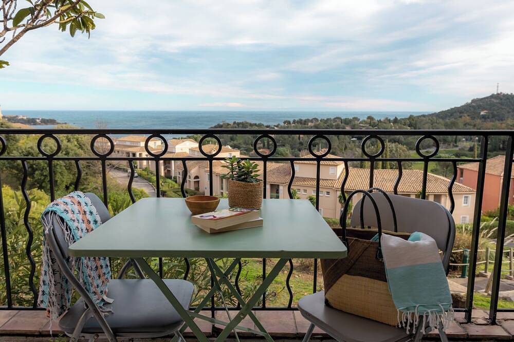 Apartamento entero, J6 174 L'Esquinade in Agay, Saint-Raphaël (Var)