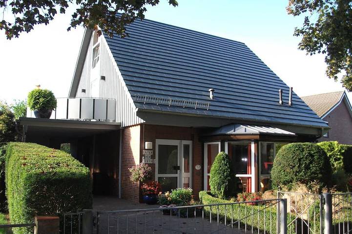 Ferienwohnung für 3 Personen, mit Terrasse und Garten in Bad Bramstedt