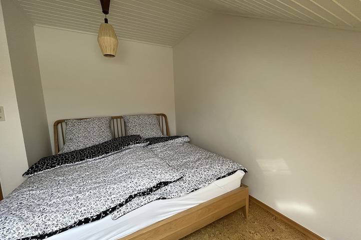 Ganze Wohnung, Gemütliches Dachgeschoss im schönen Rhön-Dorf Poppenhausen in Poppenhausen, Rhön-Hessen