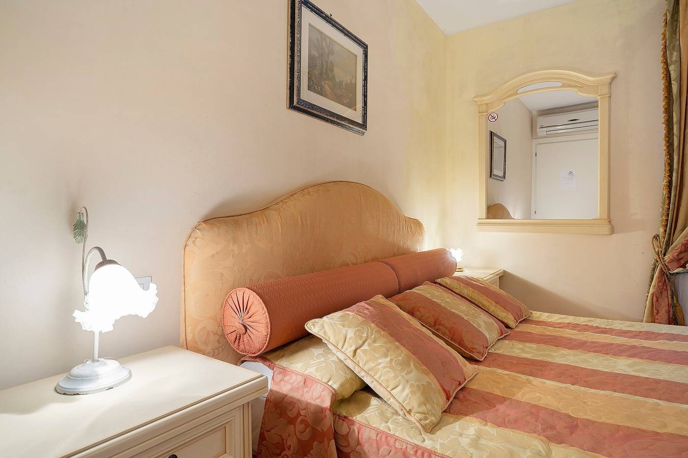 Marco Polo – Elegantes Zimmer im Zentrum von Venedig nahe Biennale & Markusplatz in Venedig, Venedig Provinz