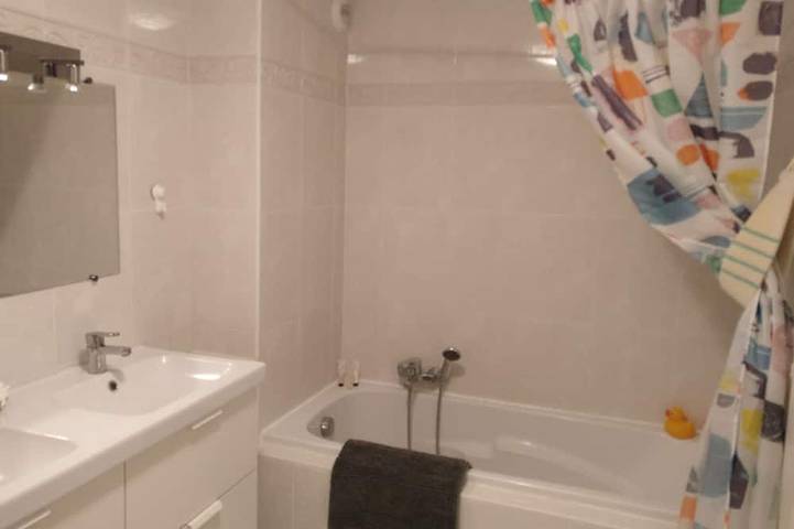 Ganze Wohnung, Große 3 Zimmerwohnung von 85m2 in Bischheim, Region Straßburg