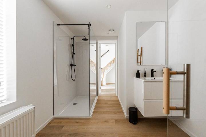 Location de vacances pour 6 personnes, avec vue ainsi que sauna et balcon à Zwalm - 4