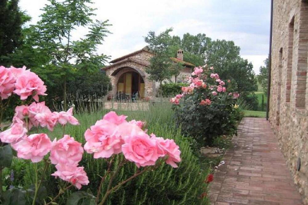 Apart. Di Fascino, Aria Condizionata, Piscina Recinta Nel Cuore Del Chianti-Firenze in Monteriggioni, Siena e dintorni