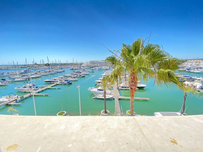 Location de vacances pour 2 personnes, avec Balcon à Vilamoura