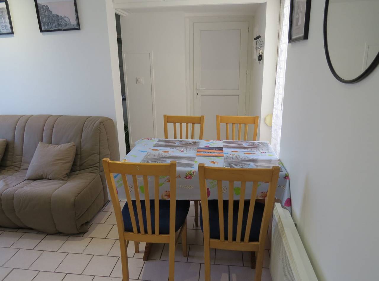 Appartement entier, Le Goéland, centre ville, 4 personnes in Ault, Région d'Abbeville