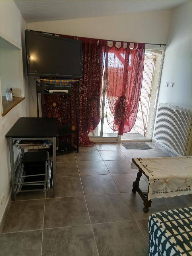 Location de vacances pour 3 personnes, avec terrasse et vue, animaux acceptés à Saint-Avit-Saint-Nazaire - 2