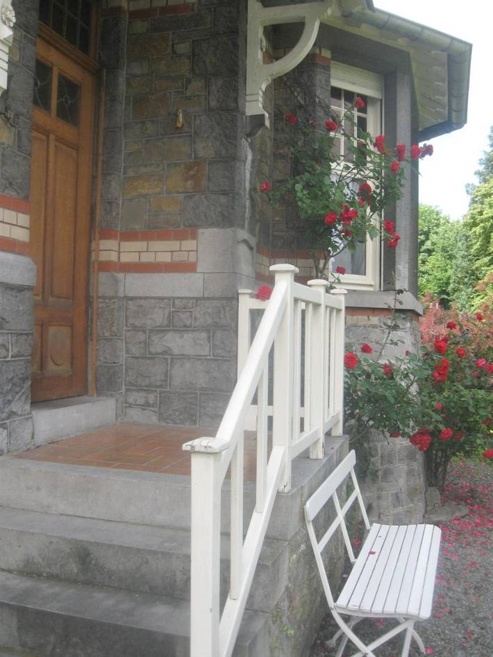 Location de vacances pour 7 personnes, avec vue ainsi que terrasse et jardin à Hamoir - 3