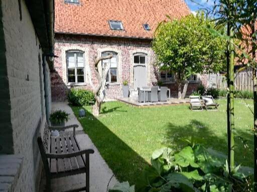 Location de vacances pour 4 personnes, avec jardin à Herzeele - 2