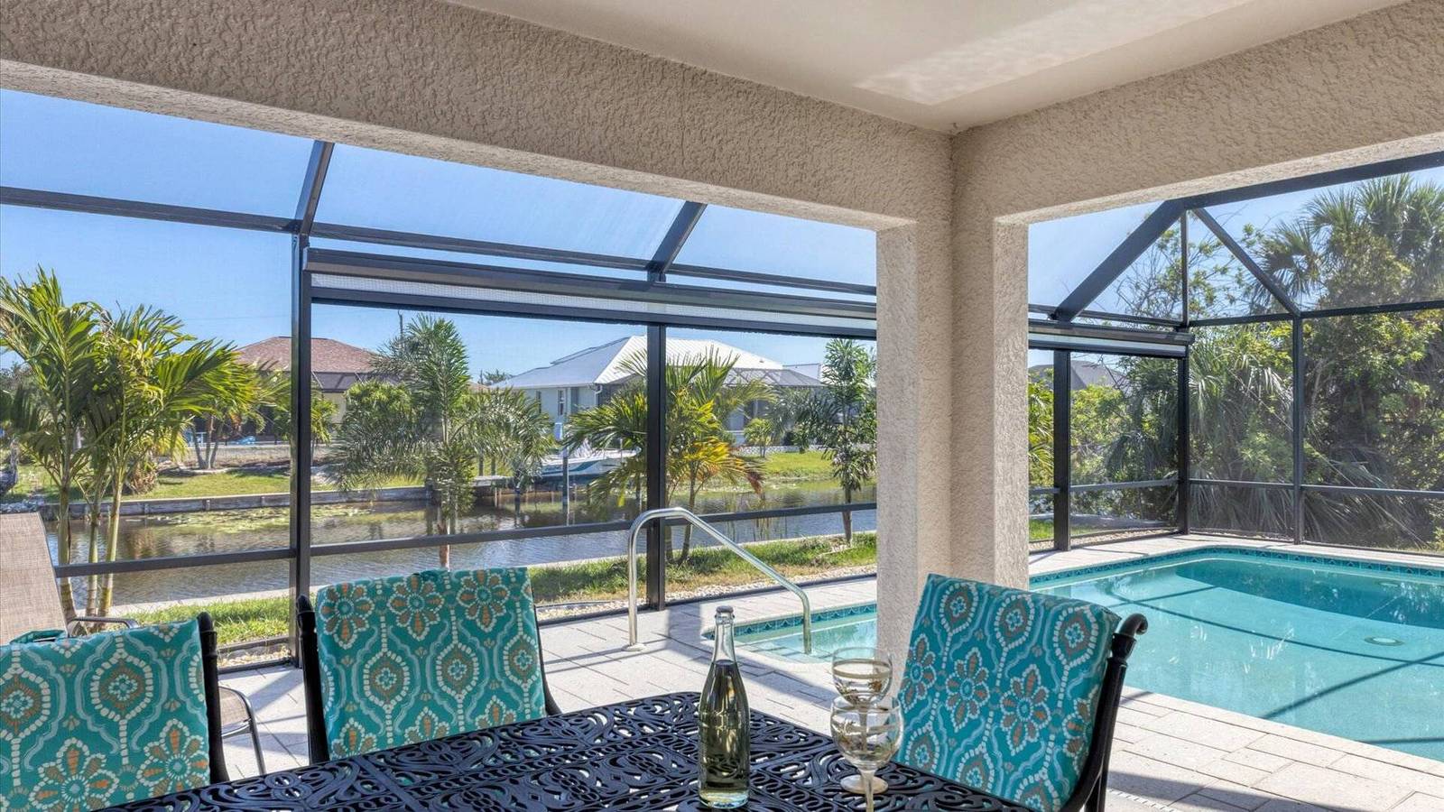 Relaxing Retreat: Charlotte County Villa 5877 Awaits in Charlotte County