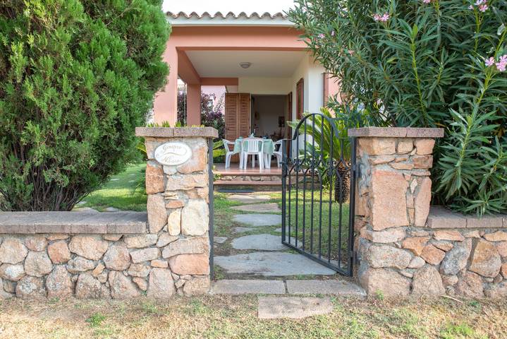 Location de vacances pour 5 personnes, avec jardin à San Teodoro - 4