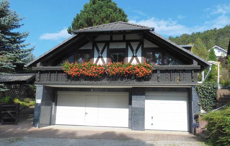 Ferienhaus für 6 Personen, mit Balkon und Terrasse sowie Ausblick in Meiningen