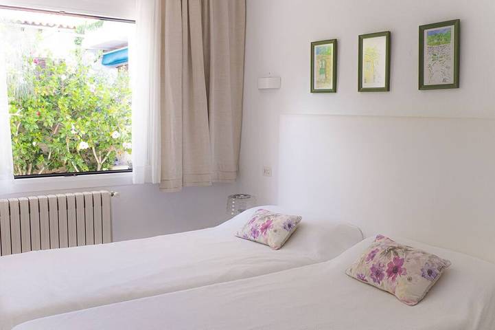 Ferienhaus für 6 Personen, mit Terrasse und Garten in Son Moll - 3