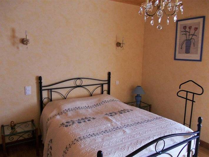 Location de vacances pour 6 personnes, avec terrasse et jardin, animaux acceptés à Auzits - 2