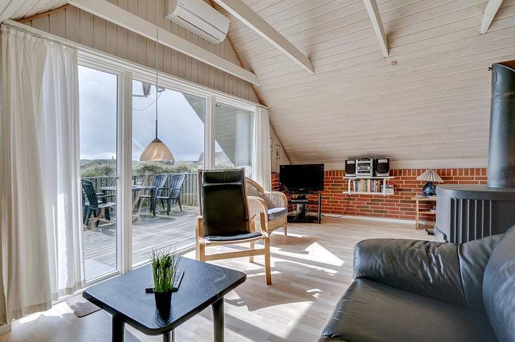 Amazing home in Ringkøbing w/ Wifi, Sauna and 3 Bedrooms in Ringkøbing, Holmsland Klit