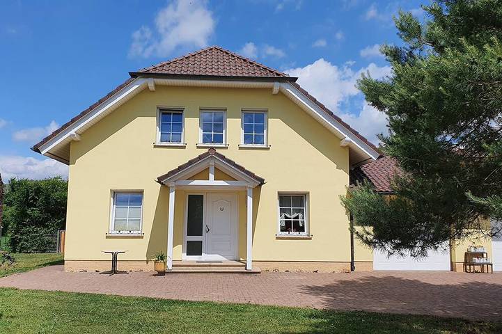 Ferienhaus für 6 Personen, mit Garten und Balkon