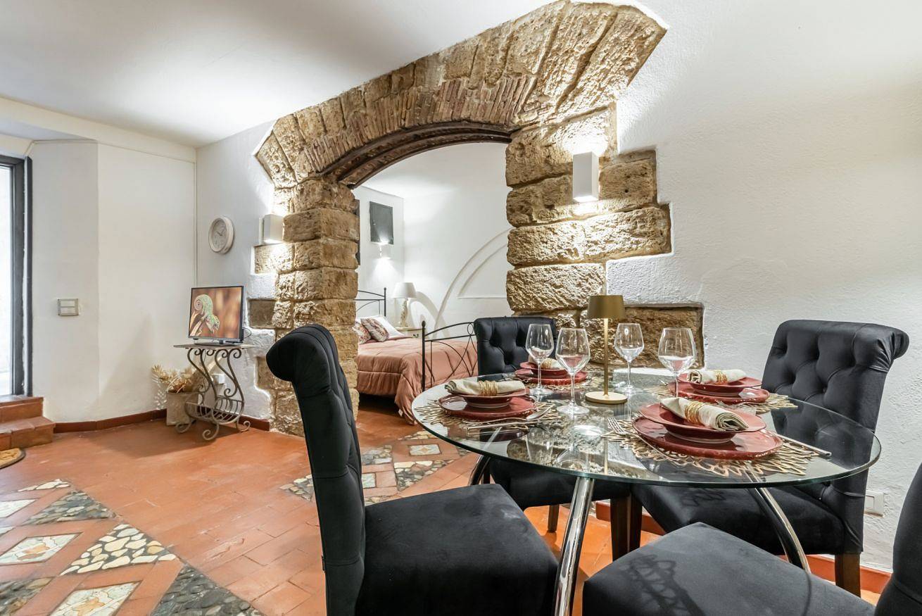 Apartamento entero, Ballarò's Arches - Cortile Scimeca Apartment in Palermo, Provincia de Palermo