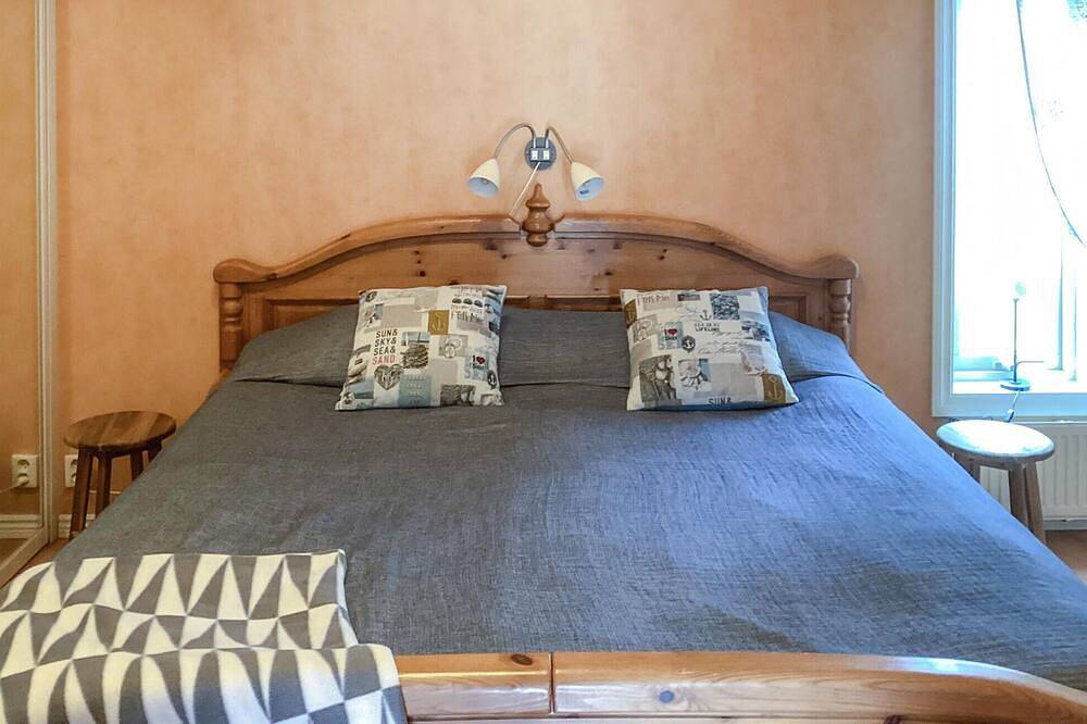 Nice home in Nykvarn with Wifi in Mälaren