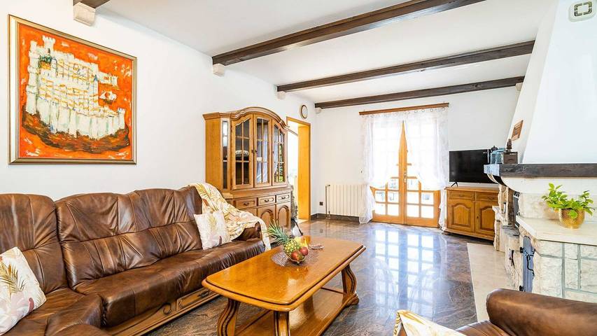 Villa pour 6 personnes, avec jardin ainsi que piscine et terrasse