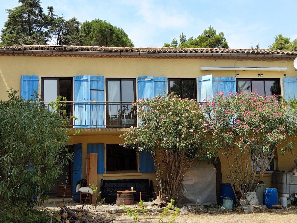 Small Double Room in La Palme, Côte d'Améthyste