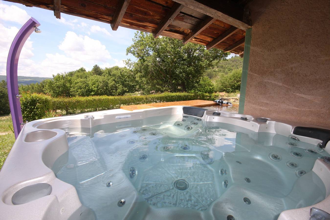Hameau Des Oraisonis avec vue sur les montagnes, piscine privée et Wi-Fi in Bras-d'Asse, Alpes-de-Haute-Provence