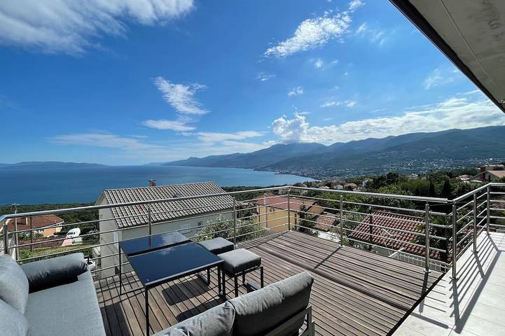 Ferienwohnung für 5 Personen, mit Balkon in Opatija Riviera