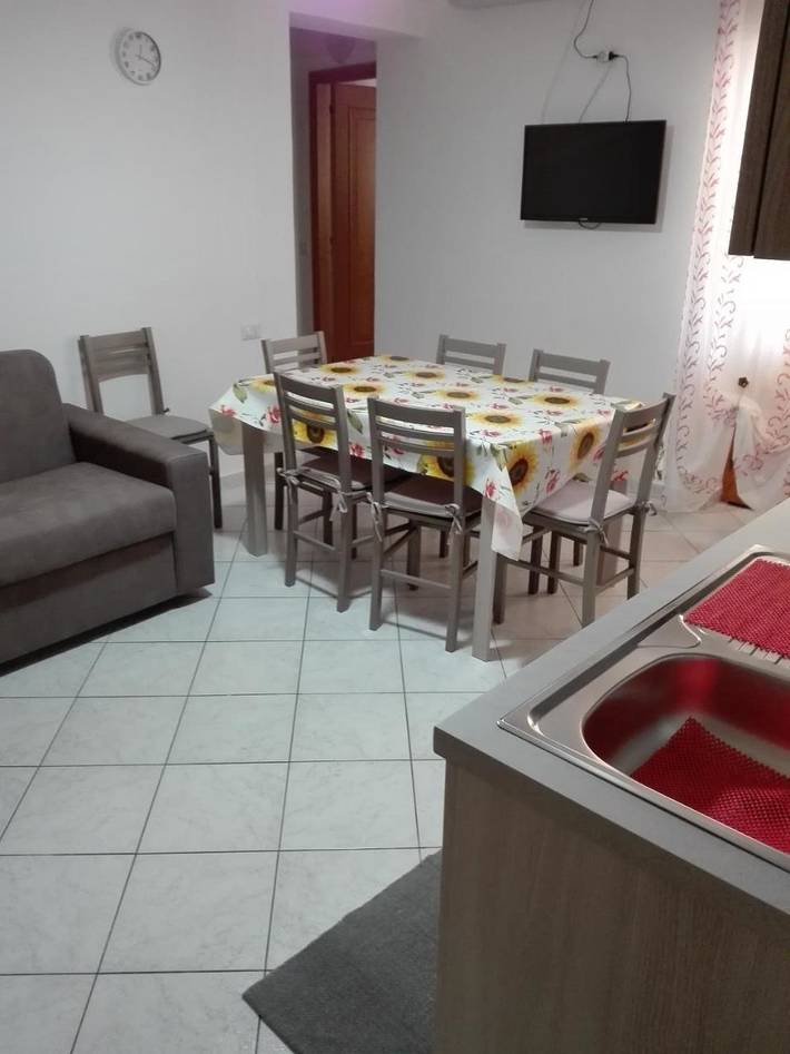 Gîte pour 8 personnes, avec balcon et vue à Bosa Marina - 4