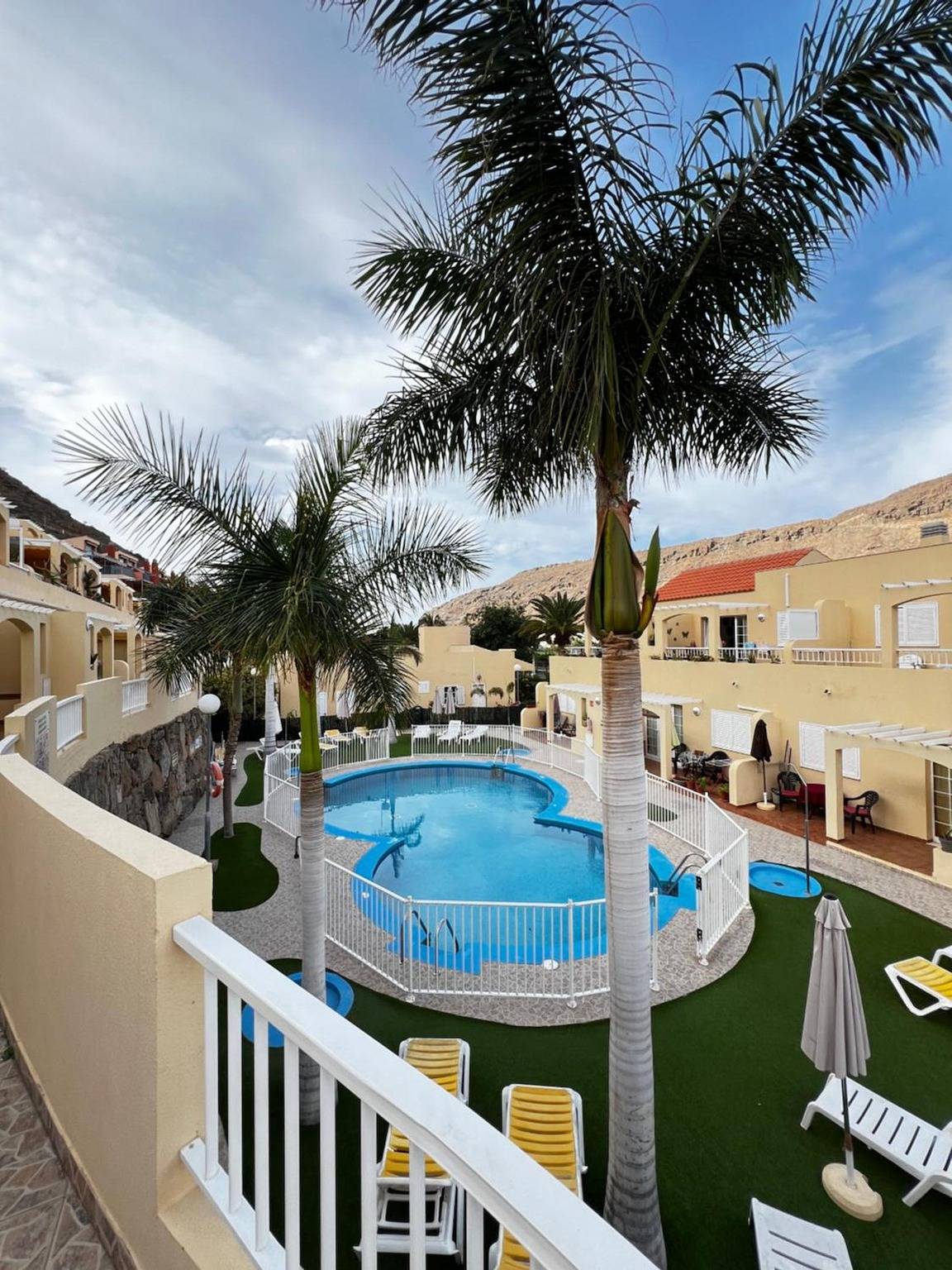 Apartamento entero, Vacaciones 'Los Mangueros Beach 6 - Mogán' con vistas a la montaña, Wi-Fi y aire acondicionado in Puerto de Mogan, Mogán
