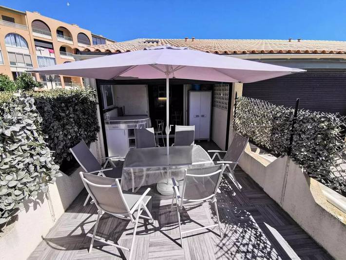 Villa pour 6 personnes, avec vue et terrasse dans Port Leucate