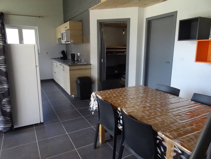 Gîte pour 5 personnes, avec piscine ainsi que jardin et terrasse à Vallon-Pont-d'Arc - 3