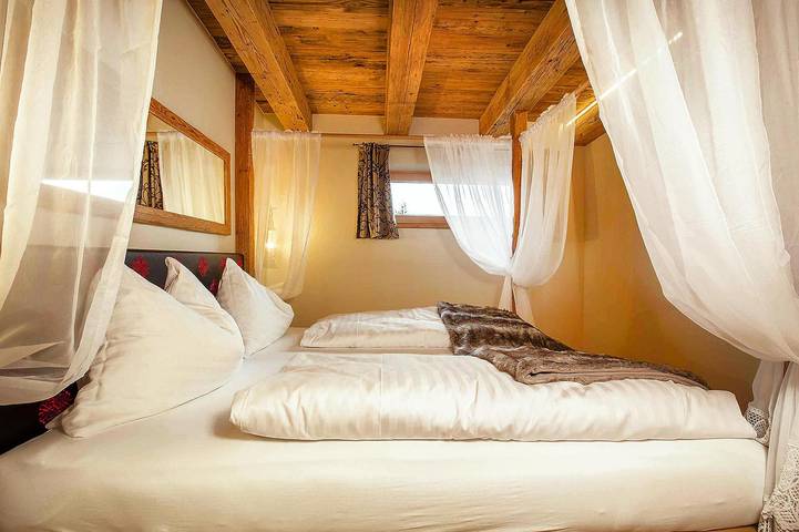 Ferienhaus für 10 Personen, mit Balkon und Terrasse sowie Whirlpool und Sauna in Wald im Pinzgau - 2