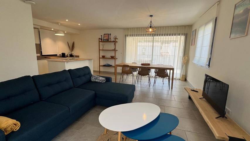 Appartement de vacances pour 6 personnes, avec piscine et balcon