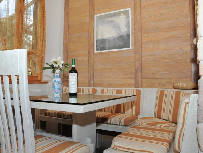 Appartamento intero, Erdgeschosswohnung mit privatem Garten in Pur (Ledro), Ledro