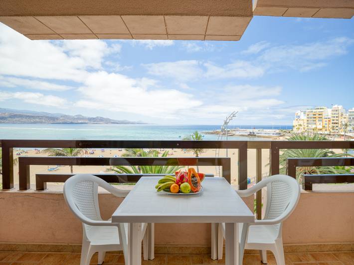 Location de vacances pour 6 personnes, avec vue sur l’océan et balcon à Las Palmas de Gran Canaria - 2