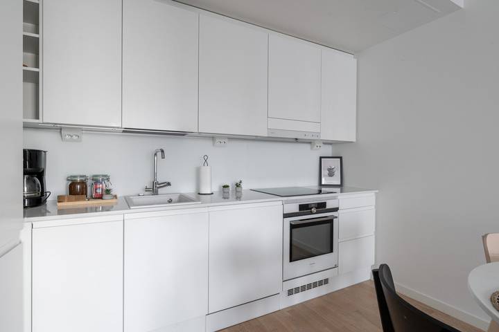 Ganze Wohnung, Stylish New 1Br Home with Sauna | Next to Railway Station in Pirkanmaa