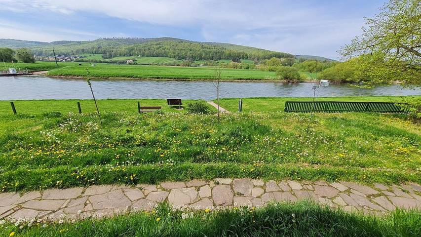 Ferienwohnung, mit Terrasse und Garten sowie Ausblick