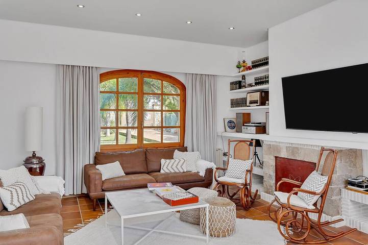 Hôtel pour 14 personnes, avec piscine ainsi que jardin et jacuzzi à Parcent - 2