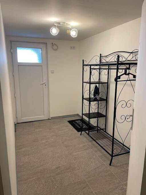 Gîte pour 2 personnes, avec vue ainsi que terrasse et jardin à Louviers - 4