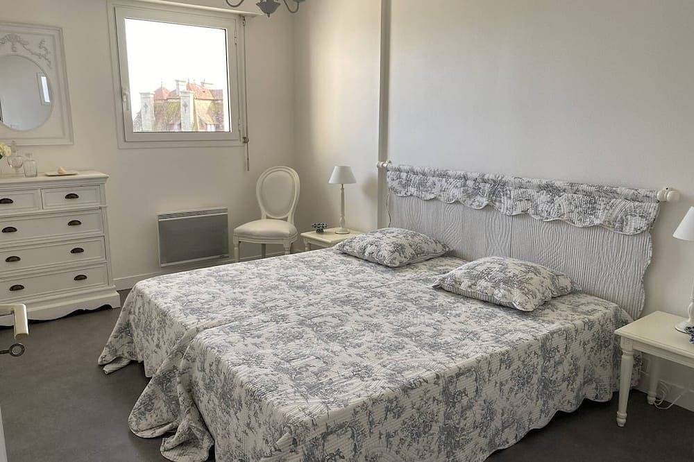 Appartement entier, Dans une résidence au calme, appartement décoré avec goût avec vue mer in Saint-Cast-le-Guildo, Région de Dinan