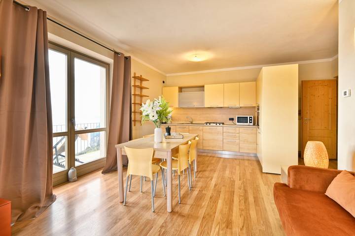 Appartamento intero, Casa Azzurro Lago in Oldesio, Tignale